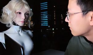 抖音博主U航的仿生情绪机器人，是痞老板的终极梦想成真了吗？